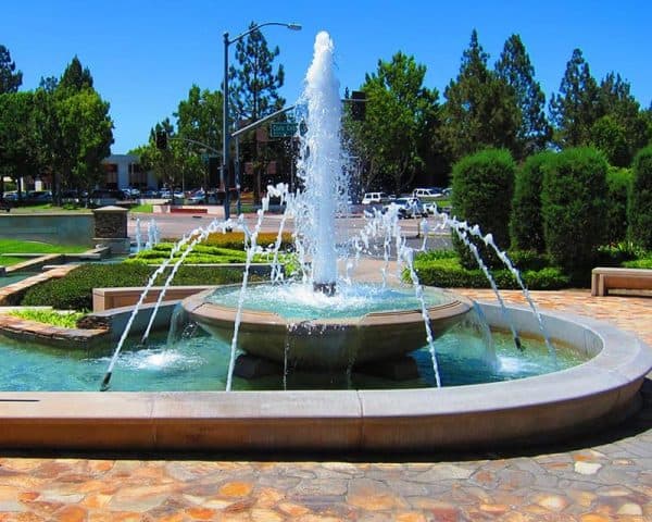 fountain-valley-california-fountain